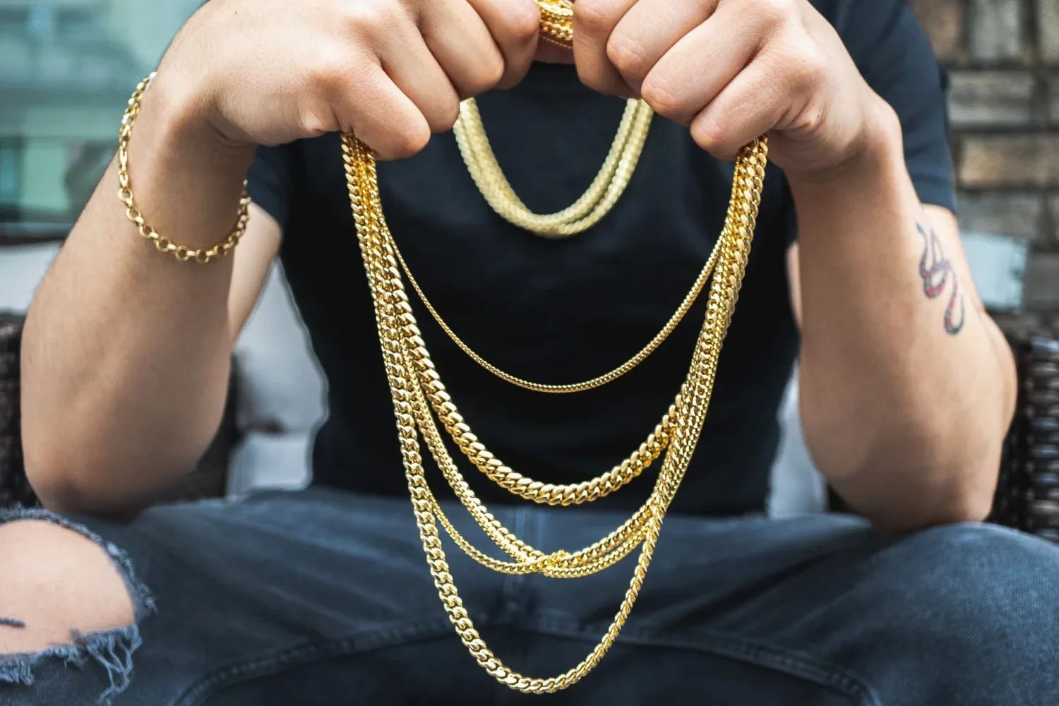 Why Every Jewelry Enthusiast Needs a Cuban Link Chain in Their Collection: 2024 | Buzz Pulse