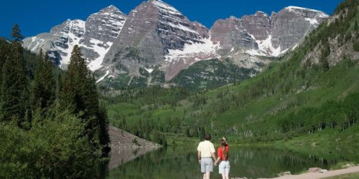 Love Rekindled: How Colorado Marriage Retreats Can Revitalize Your Relationship