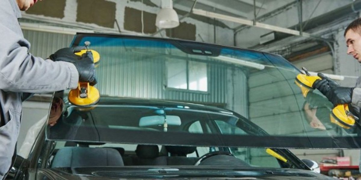 Apple Auto Glass Mississauga: Your Trusted Solution for Auto Glass Repair