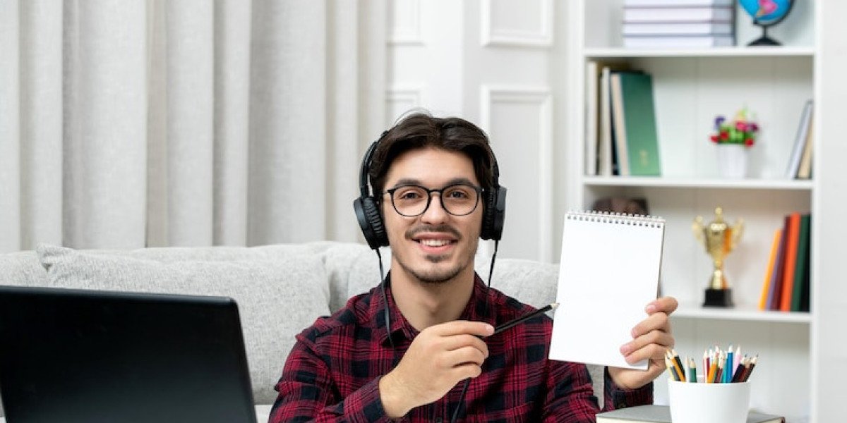 Key Benefits of Choosing Edexcel Online Tuition for Pakistani Learners