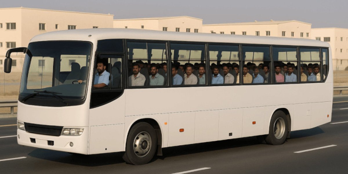 Bus Rental Dubai for Private City Trips